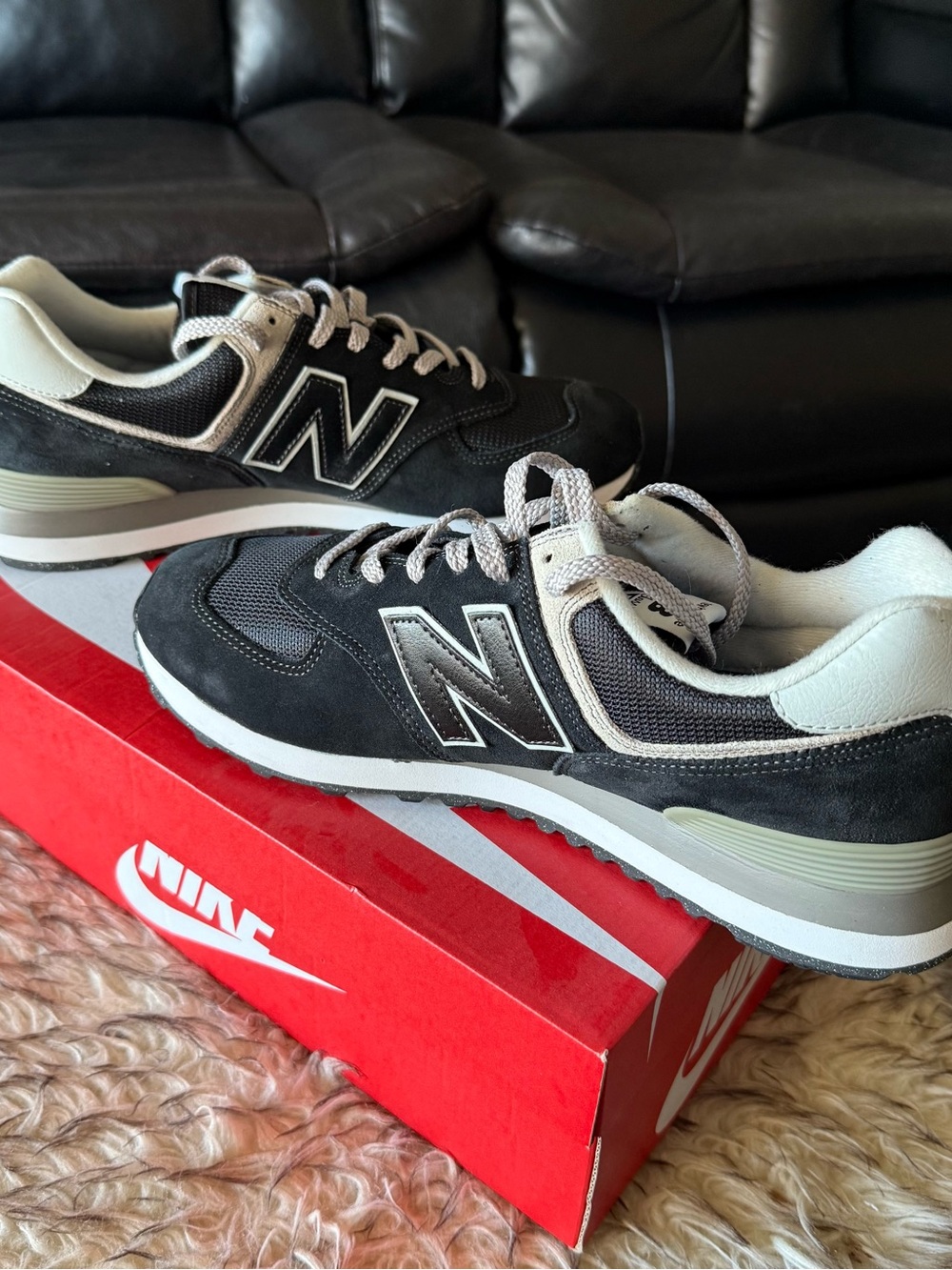New Balance 574 Men’s Classic Sneakers